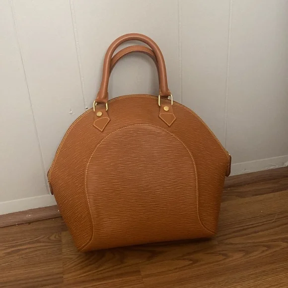 Tan Leather Handbag - Picture 1 of 7